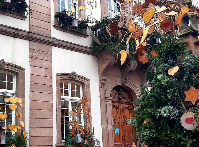 Semesterbostad La Maison Des Tanneurs *